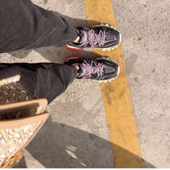 NEW Balenciaga track sneaker - Picture 4 of 4